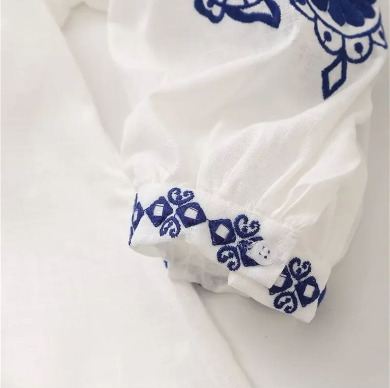 Ari Embroidered Summer Top In White