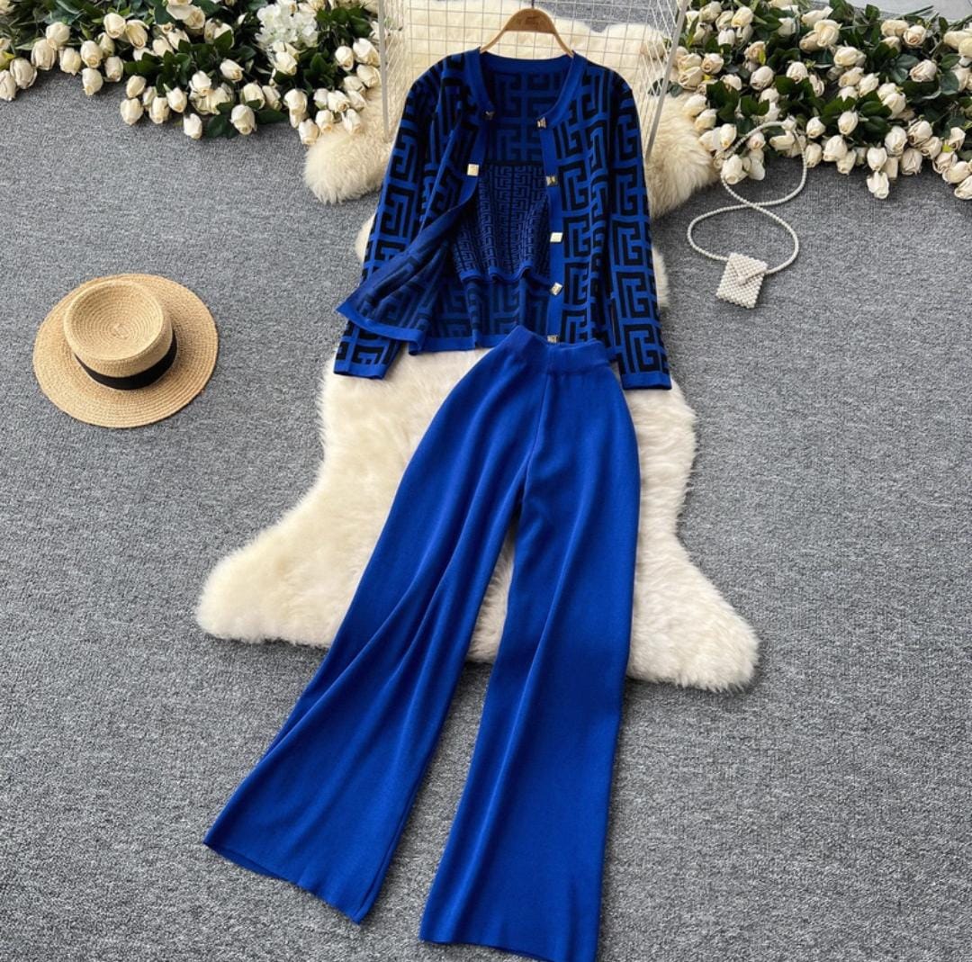 Dara Printed Coord Set With Cape