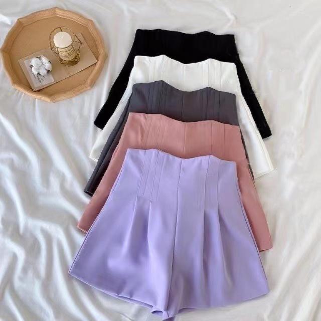 Seul Statement Shorts In Grey