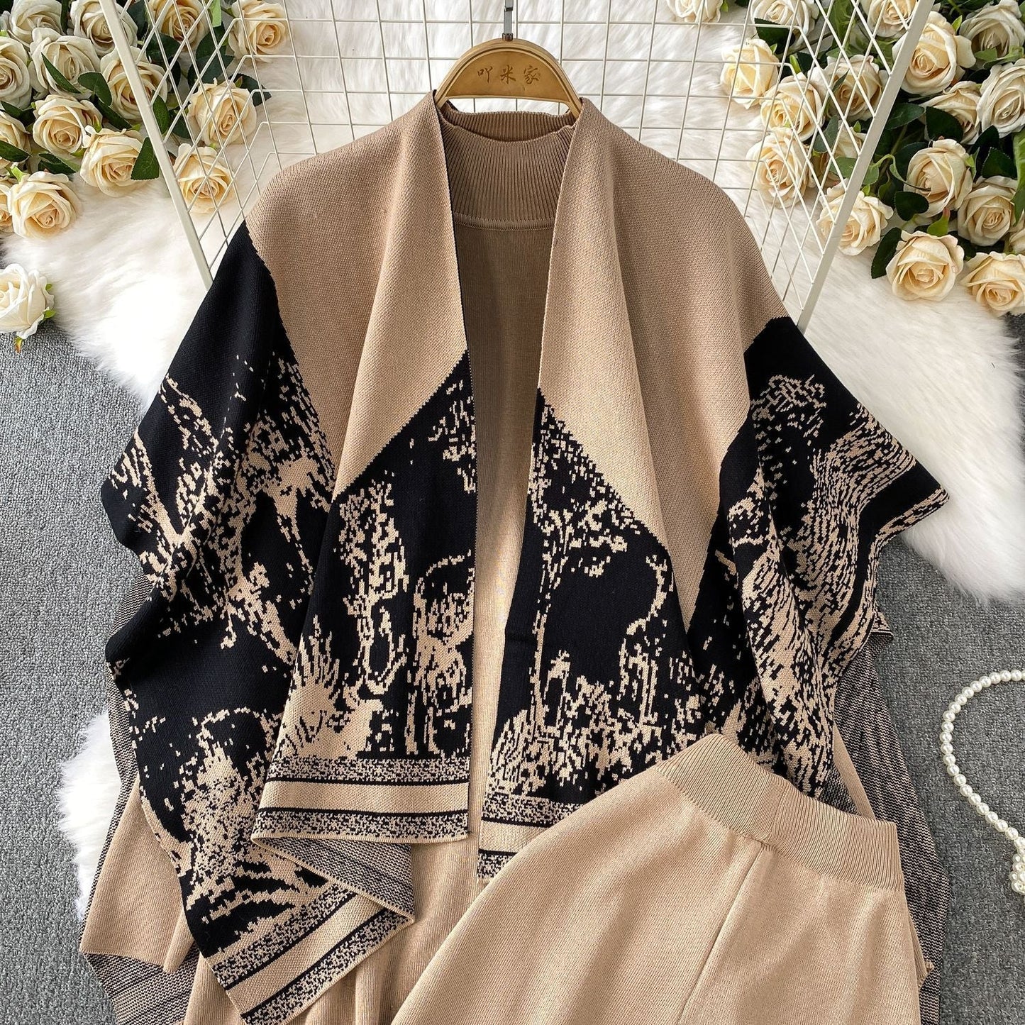 Orville Luxe Winter Coord Set With Cape