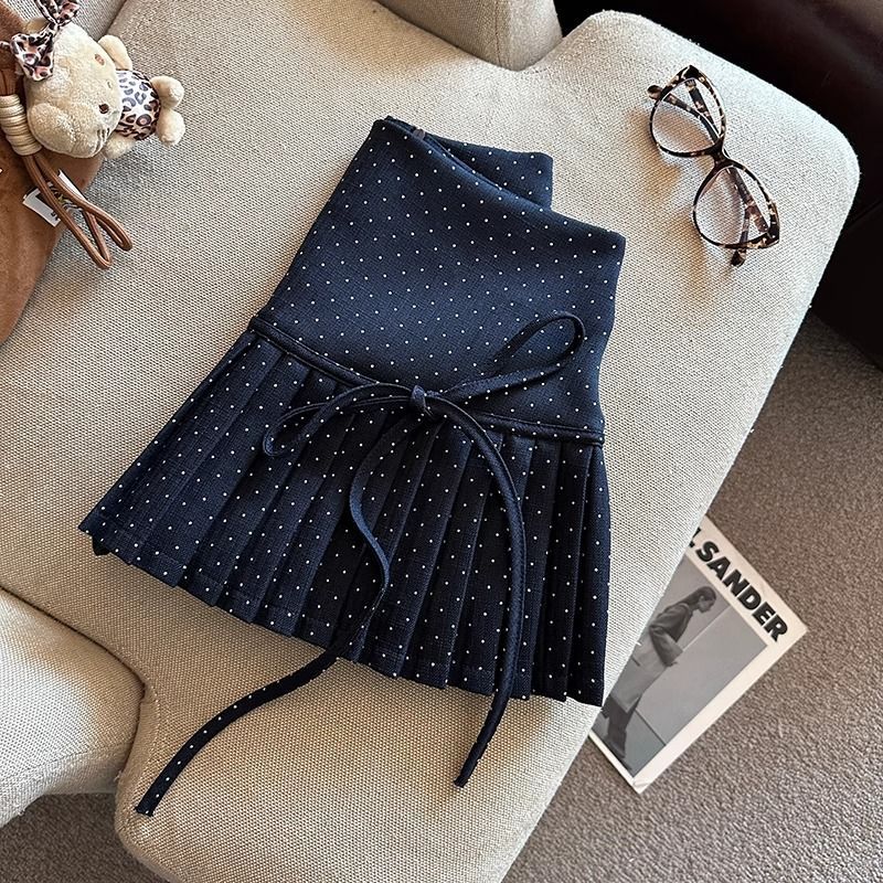 Billie Pleats Bow Polka Skorts