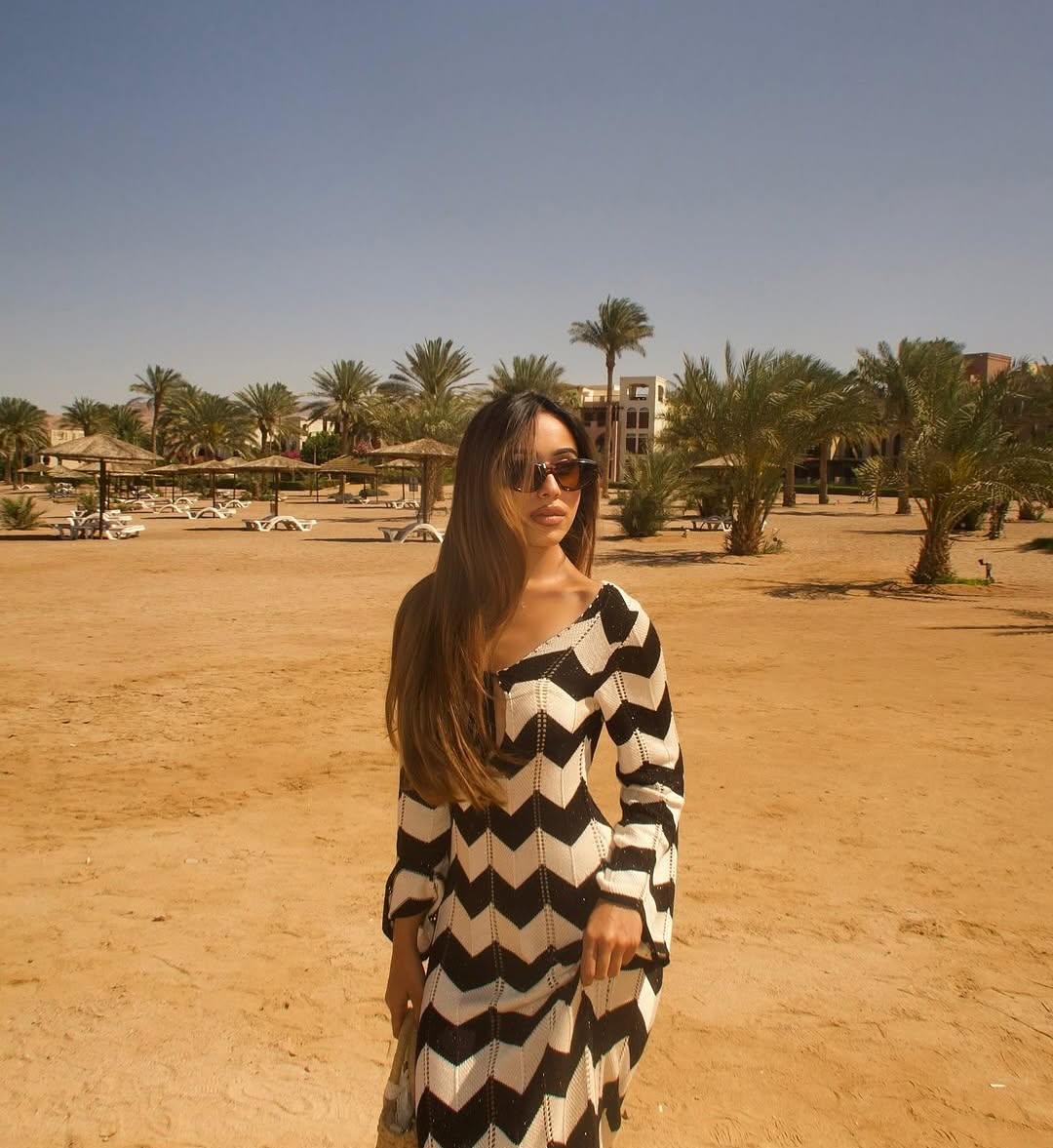 Jerrica Soft Knit Holiday Dress In Black