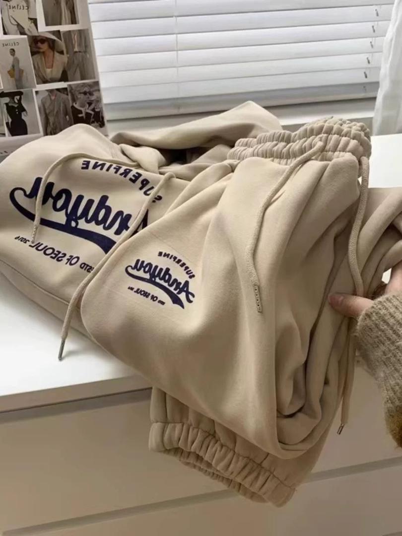 Garner Winter Tracksuit In Beige