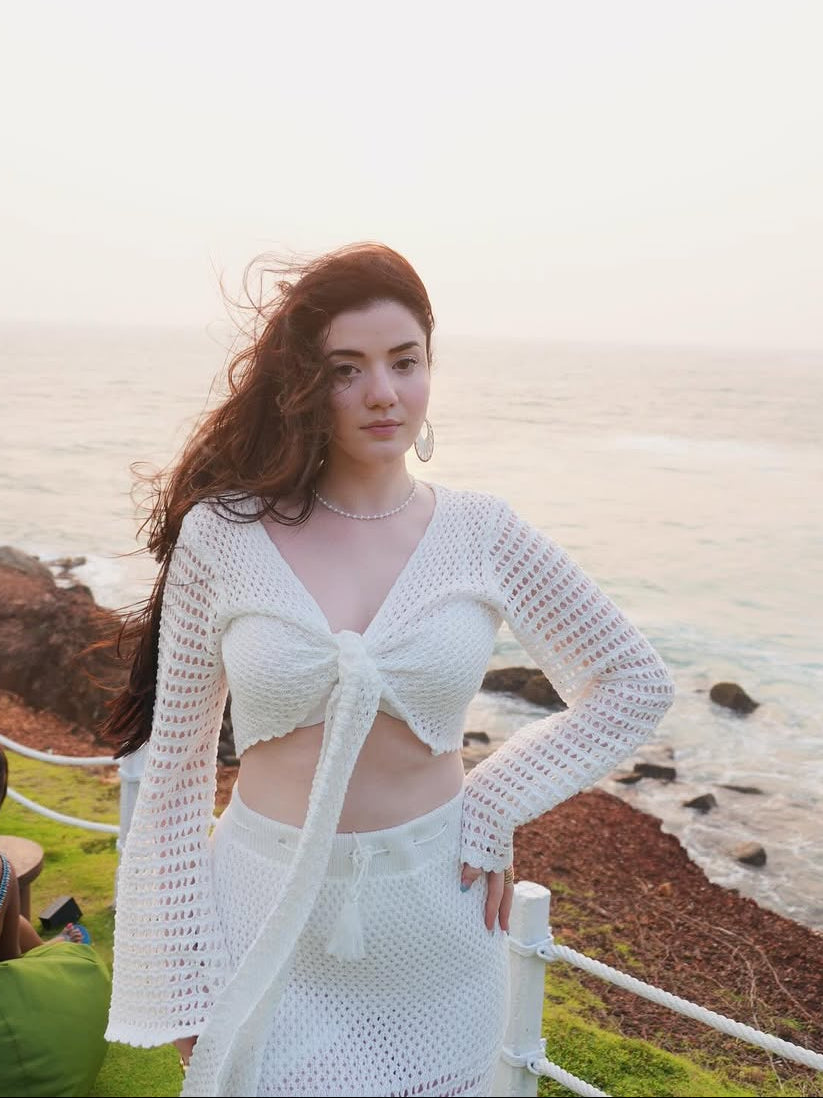 Raya Soft Knot Crochet Coord Set In White