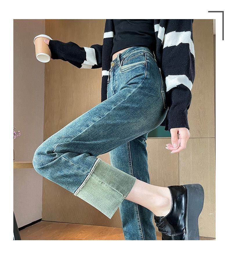 Moscow Cropped Denim Jeans In Blue