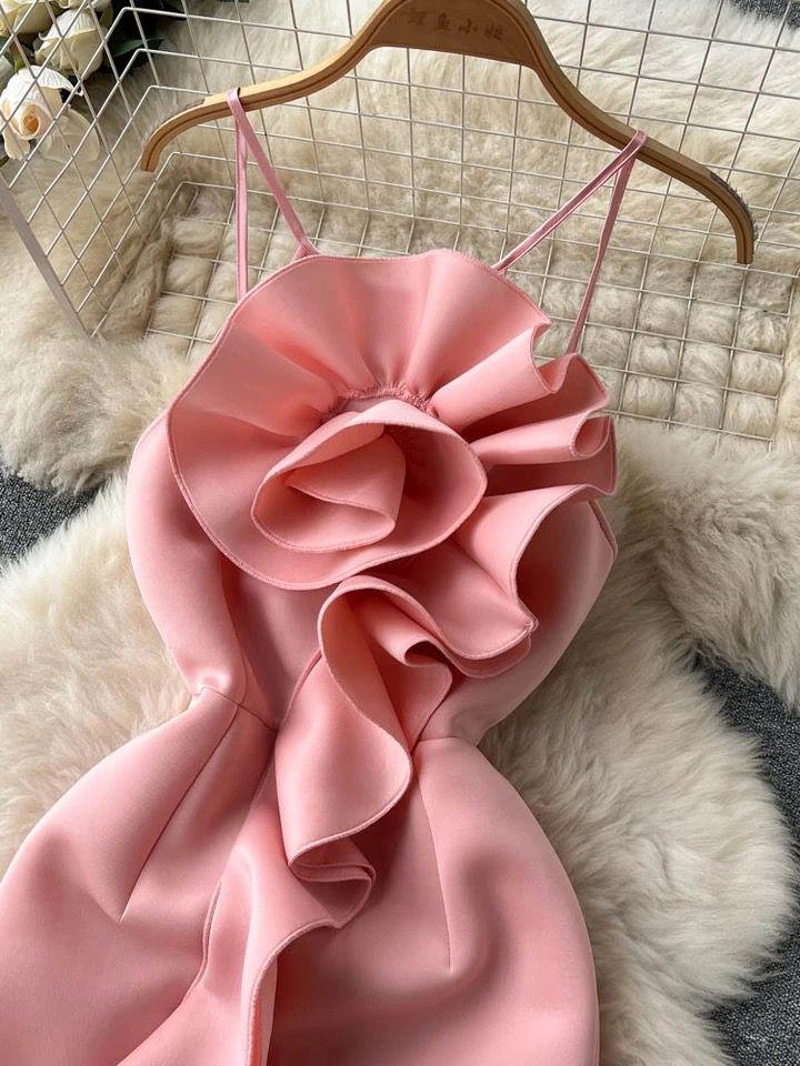 Abigail Statement Dress In Pink