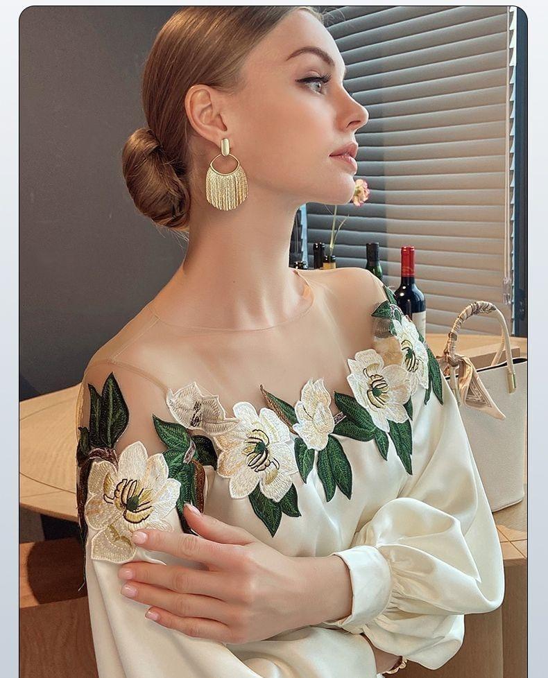 Azalea Floral Statement Top In Off-White