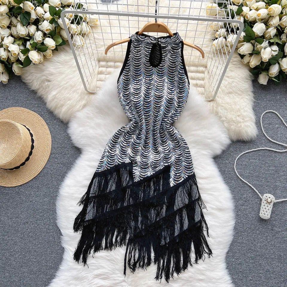 Emora Sequined Dress In Sliver