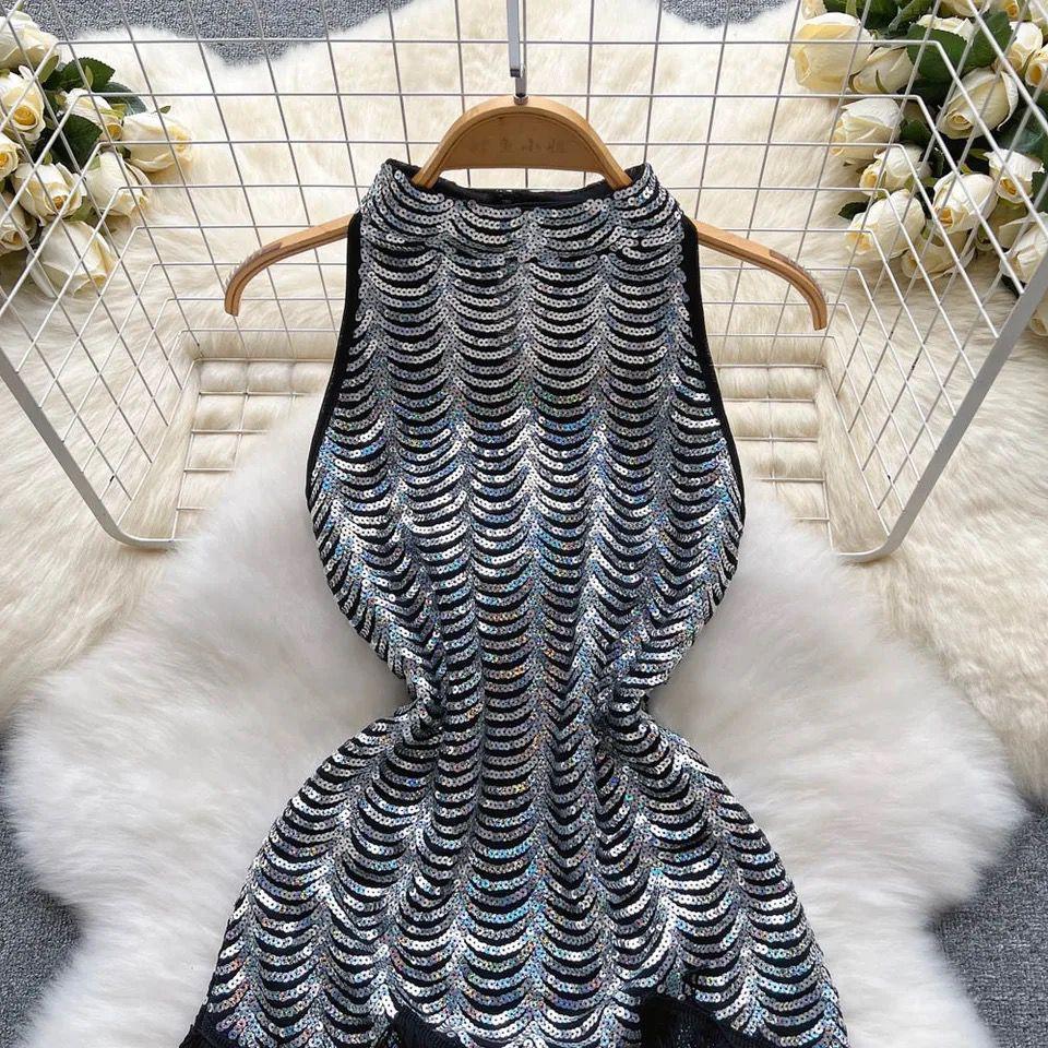 Emora Sequined Dress In Sliver