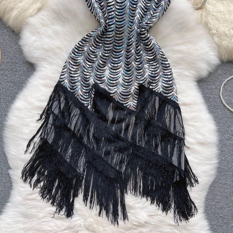 Emora Sequined Dress In Sliver