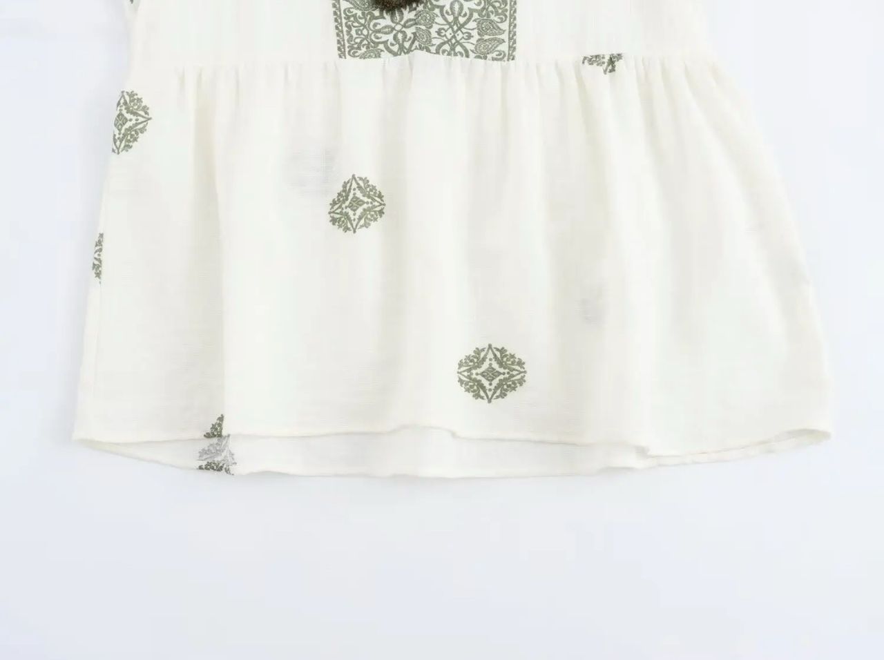Bella Cotton Summer Top In Off-White