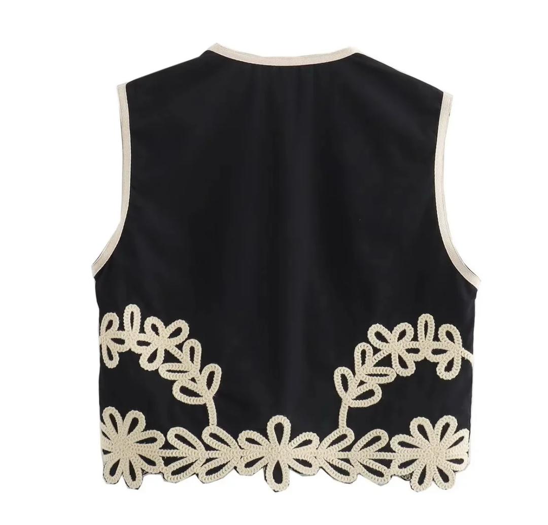 Nimo Embroidered Summer Coord In Black