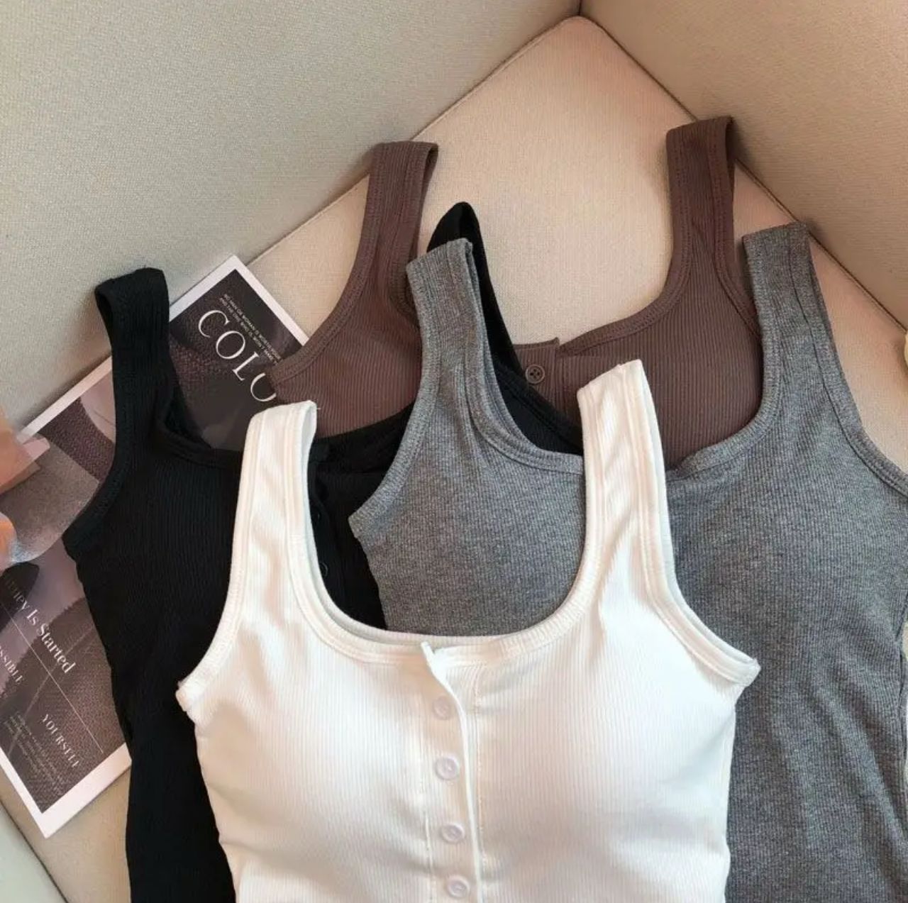 Junia Statement Summer Top In White