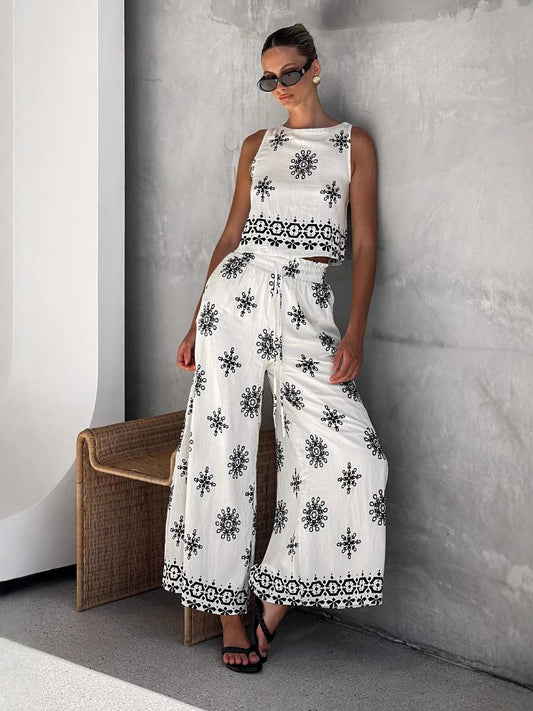 Mabel Statement Holiday Coord Set In Ivory