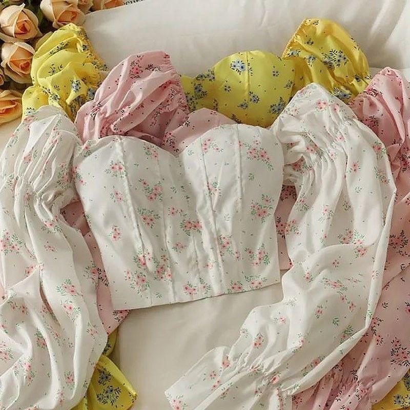 Lourds Floral Statement Top