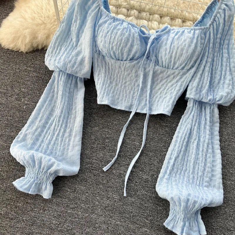 Lyra Statement Top