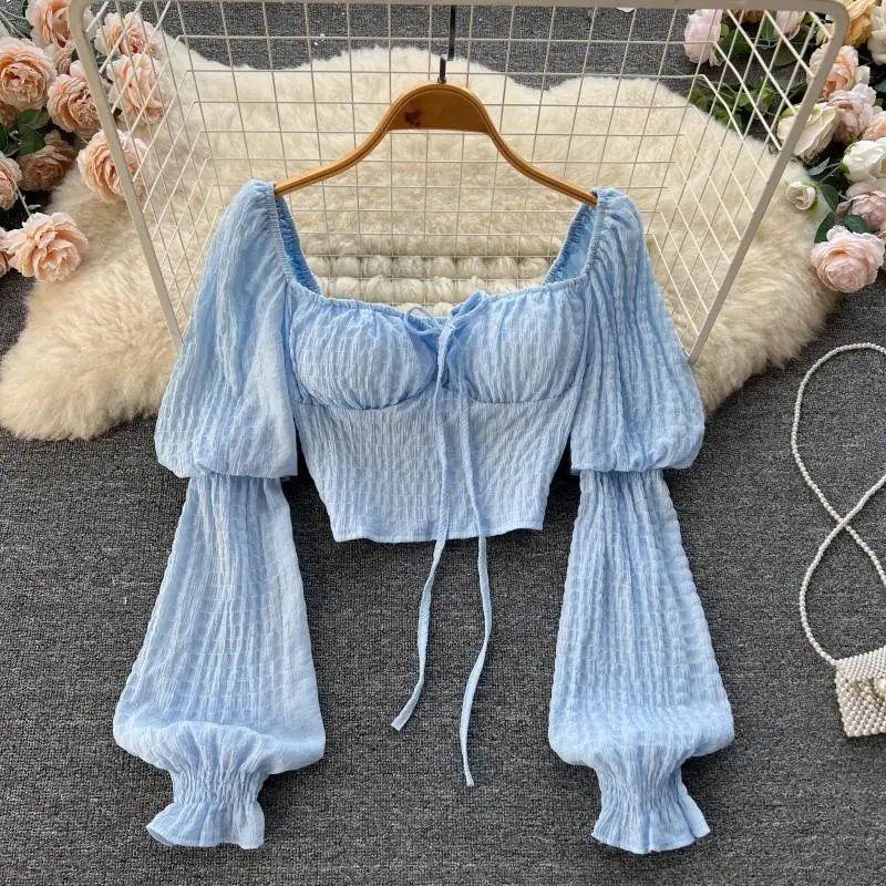 Lyra Statement Top