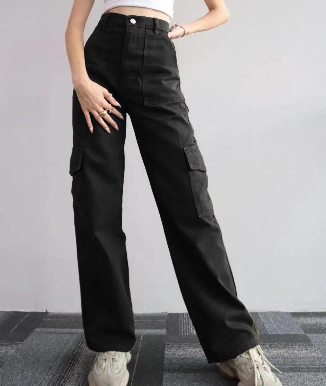 Roderno Cargo Statement Pants In White