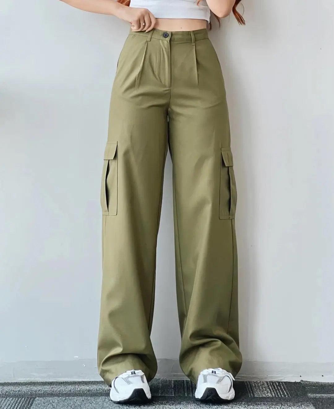 Roderno Cargo Statement Pants In Black