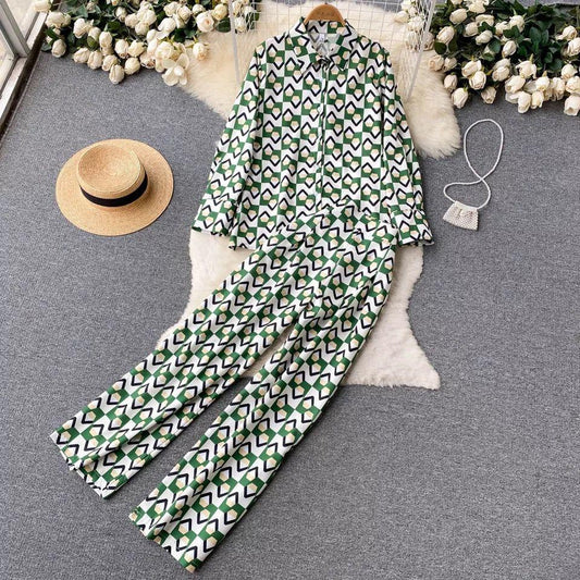 Fabby Abstract Coord Set In Green