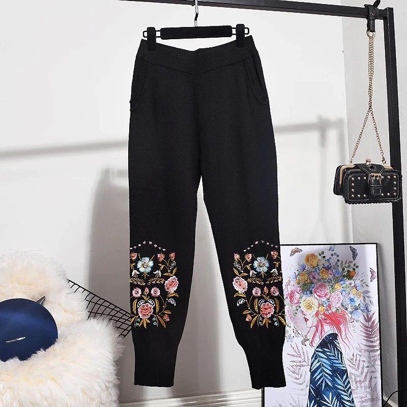 Ava Luxury Embroidered Tracksuit In Black